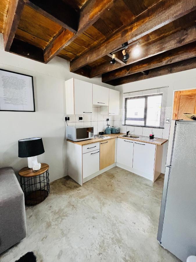 Kates Nest Guesthouse Oshakati Eksteriør bilde