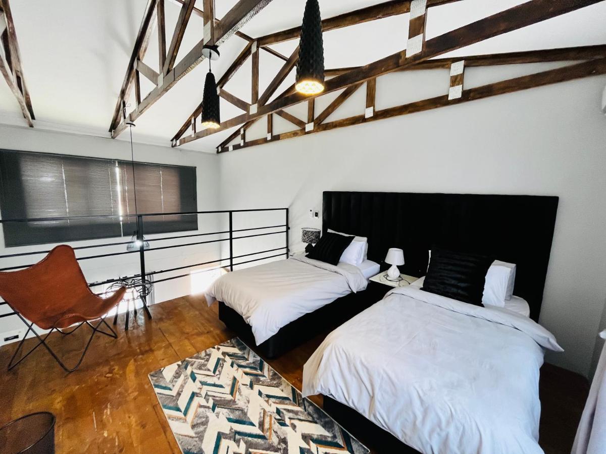 Kates Nest Guesthouse Oshakati Eksteriør bilde