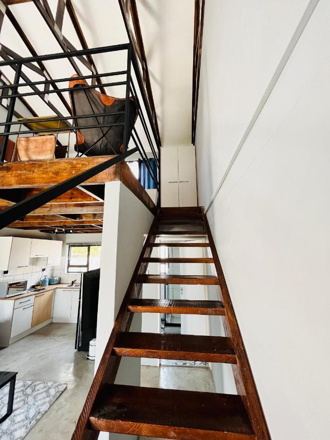 Kates Nest Guesthouse Oshakati Eksteriør bilde
